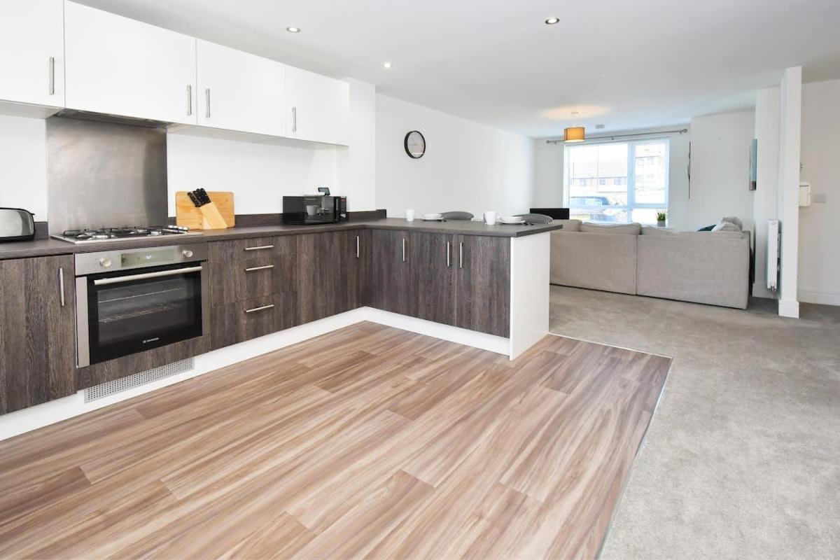Regal House By True Stays - 3 Bedroom House In Stoke-On-Trent Exterior foto
